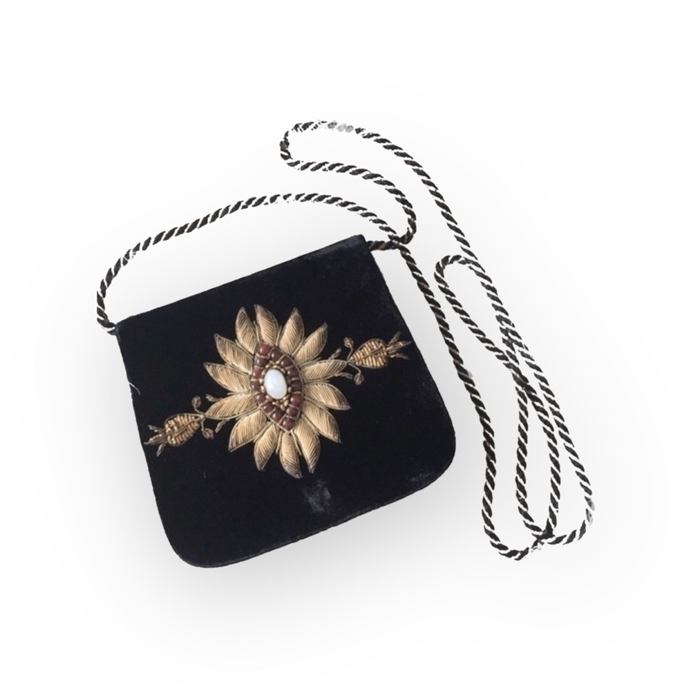 Vintage 50’s: Intricate Embroidered Moon Stone Evening Bag ☀︎︎ Velvet Handbag